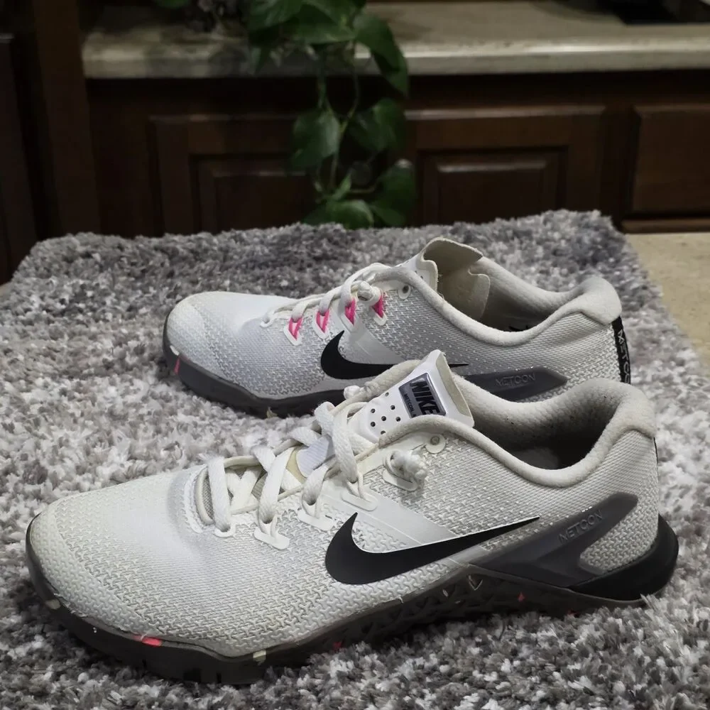 Nike Metcon 4 White Pink Paint Splatter Crossfit Training Gym Shoes Size 8